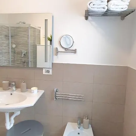 La Dama Di Santa * סנטה מרגריטה ליגורה